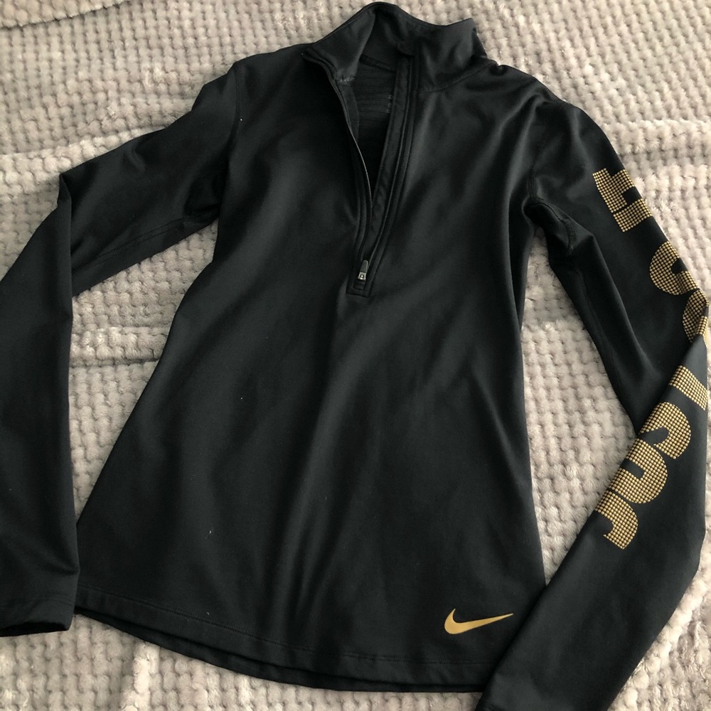 Nike quarter dry-fit long sleeve sweater